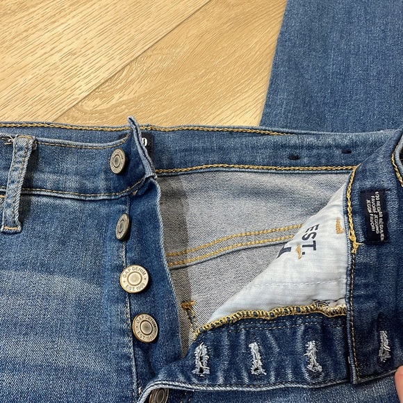 Gap size 10, skinny, button fly - Picture 2 of 3